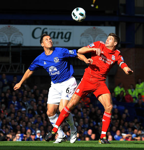 破对手防线 破对手防线