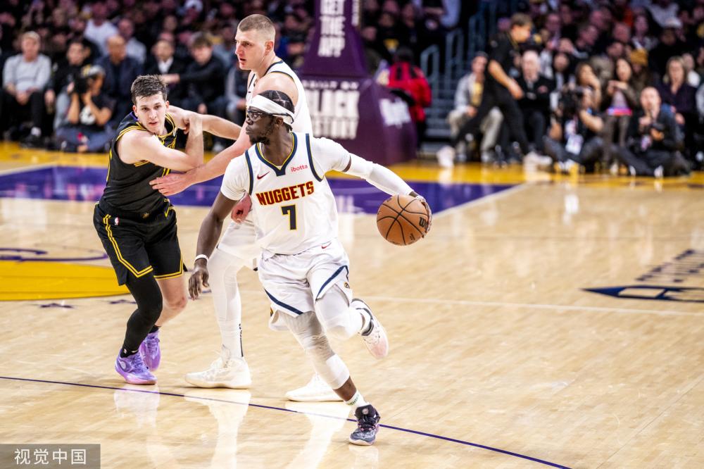 拉多纳的出 拉多纳的出